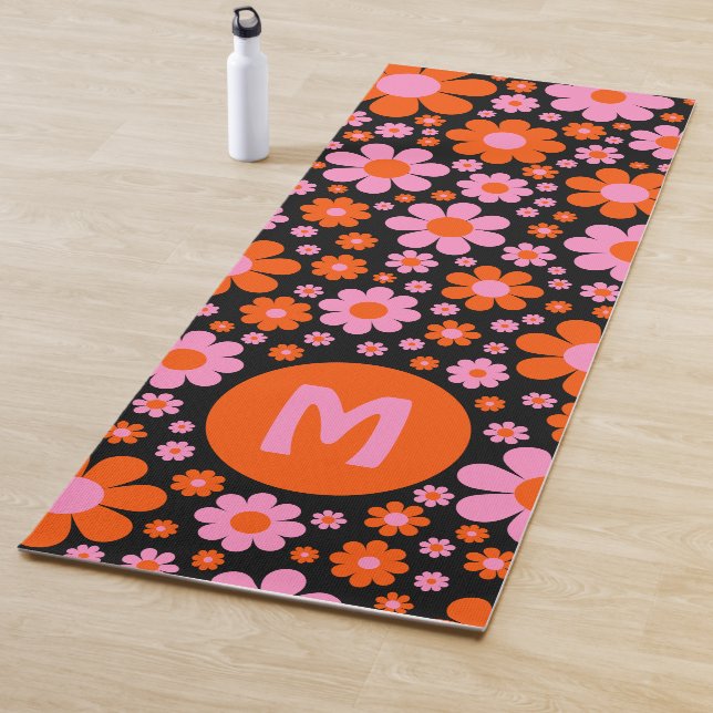 Tapis De Yoga Retro Floral Personnalisé (En situation)