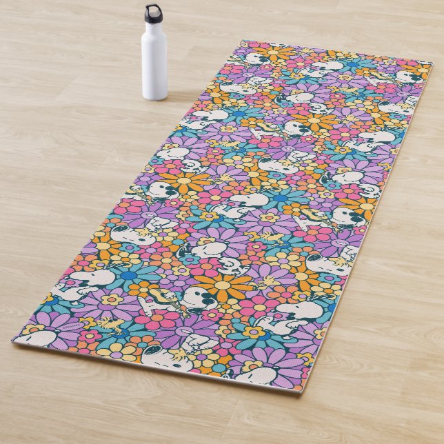 Tapis De Yoga Snoopy & Motif de fleurs de bois (En situation)