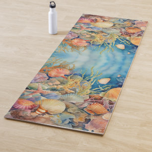 Tapis De Yoga Sous Les Coquilles De Poissons De Mer