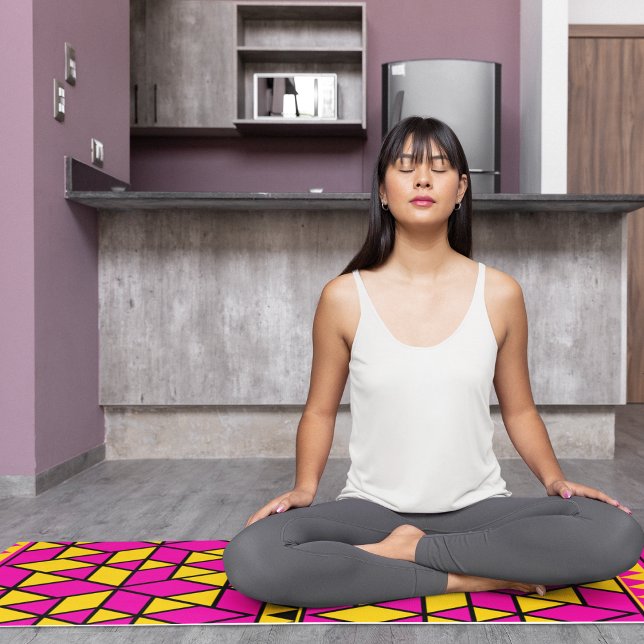 Tapis De Yoga triangles jaune rose (Créateur téléchargé)