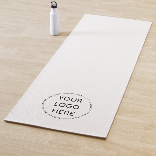 Tapis De Yoga Votre Modèle de logo arrondi (En situation)