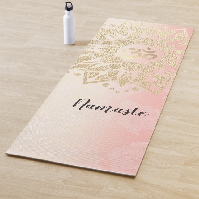 Tapis De Yoga YOGA Méditation Instructeur Gold Mandala OM Symbol (En situation)