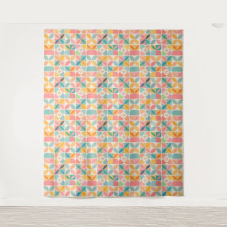 Tapisserie à motif floral géométrique coloré