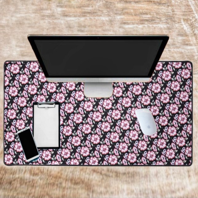 Tapisserie florale (Loads of pink blooms, on this Floral Tapestry Desk Mat, gives it a romantic look!)