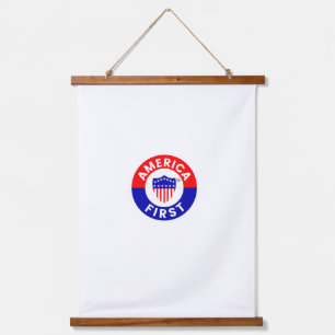 Tapisserie murale en bois avec l'Amérique d'abord