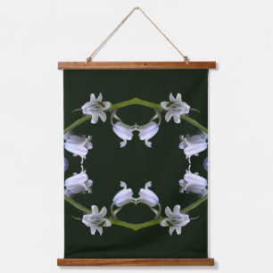 Tapisserie Suspendue Abeille Sur Bluebell Flower Multiplié Abstrait