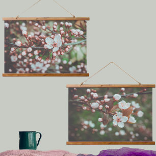 Tapisserie Suspendue Branches de prune avec fleurs blanches