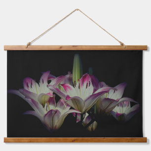 Tapisserie Suspendue Fleurs Lys Blanches Et Rouges