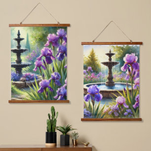 Tapisserie Suspendue  Iris Violets Fleurs et Fontaine 