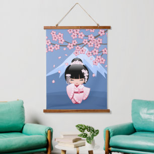Tapisserie Suspendue Kimono rose Kawaii Kokeshi Poupée Montagne sur fon