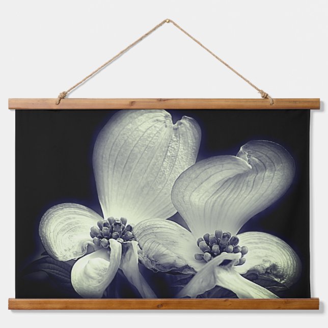 Tapisserie Suspendue Le Dogwood Fleurit En Noir Et Blanc (Devant)