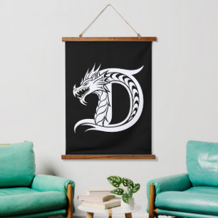 Tapisserie Suspendue Lettre D de style dragon, alphabet du dragon, mono