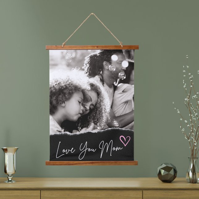 Tapisserie Suspendue Love You Mom Black White Pink Heart Photo personna (Créateur téléchargé)