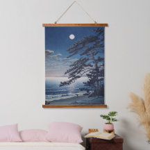 Lune de printemps à la plage de Ninomiya Kawase Ha