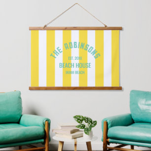 Tapisserie Suspendue Maison de plage Nom de famille Cabana jaune Stripe
