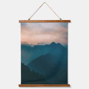 Tapisserie Suspendue Misty Mountain Cloudscape à Dawn Wood Tpped
