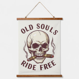 Tapisserie Suspendue "Old Souls Ride Free" Vintage Skull Cigar Wall Art