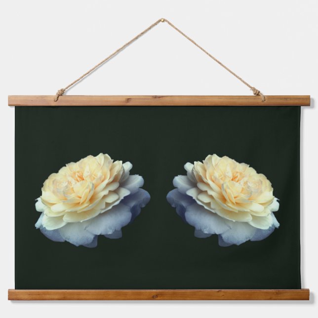 Tapisserie Suspendue Pale Yellow Rose In Bloom Twins (Devant)