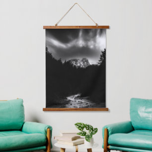 Tapisserie Suspendue Paysage dramatique de montagnes et de rivière
