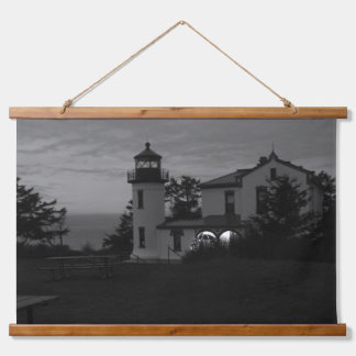 Tapisserie Suspendue Phare la nuit