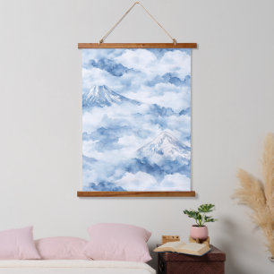 Tapisserie Suspendue Pics embrumés – Paysage de montagne à l'aquarelle 