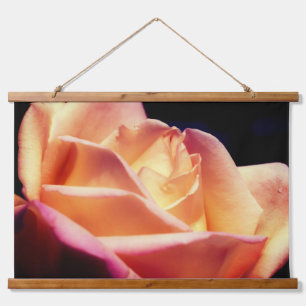Tapisserie Suspendue Rosebud Jaune teinté