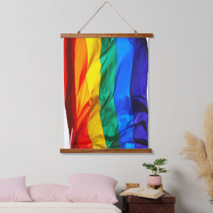 Tapisserie Suspendue SlipperyJoe's drapeau gay pride agitant des couleu
