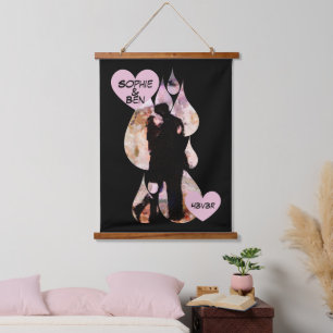 Tapisserie Suspendue Sous parapluie : Couple romantique s'embrassant so