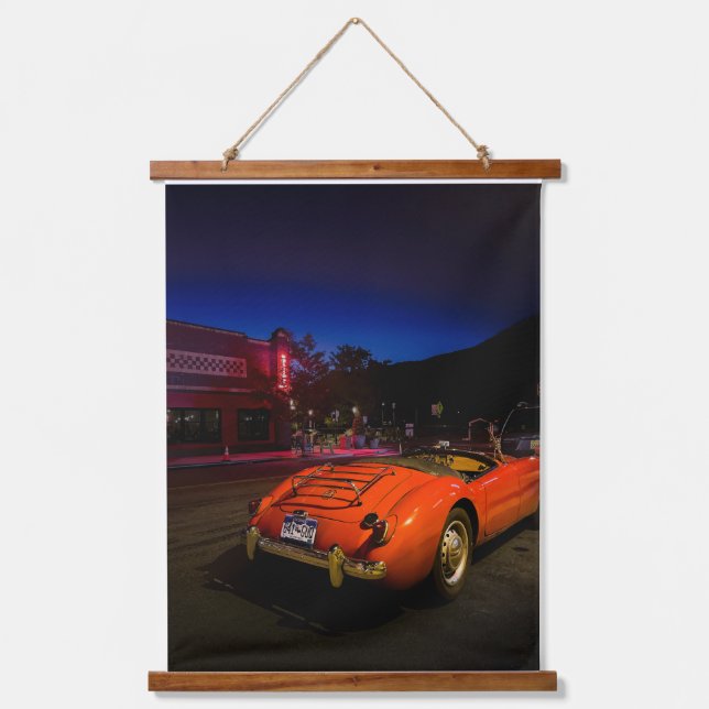 Tapisserie Suspendue Twilight Drive – Classic MG in Glenwood Springs (Recto)