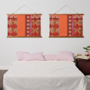 Tapisserie Suspendue un design d'un motif rouge et or