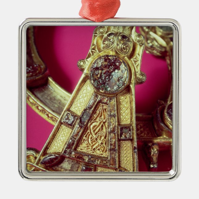 Tara Brooch Metal Ornament (Front)