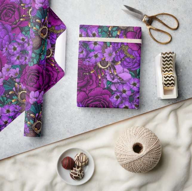Tarantula garden 3 wrapping paper (Crafts)