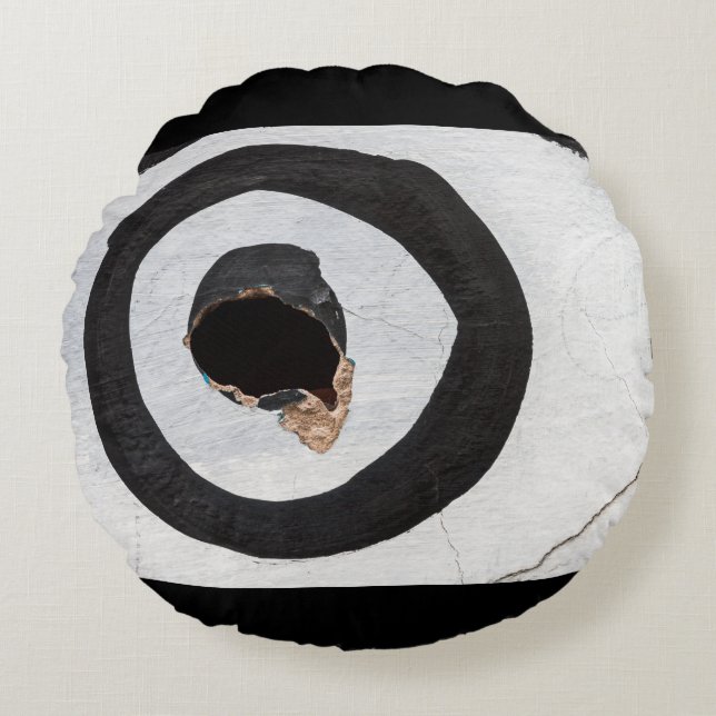 target tears up round pillow (Front)