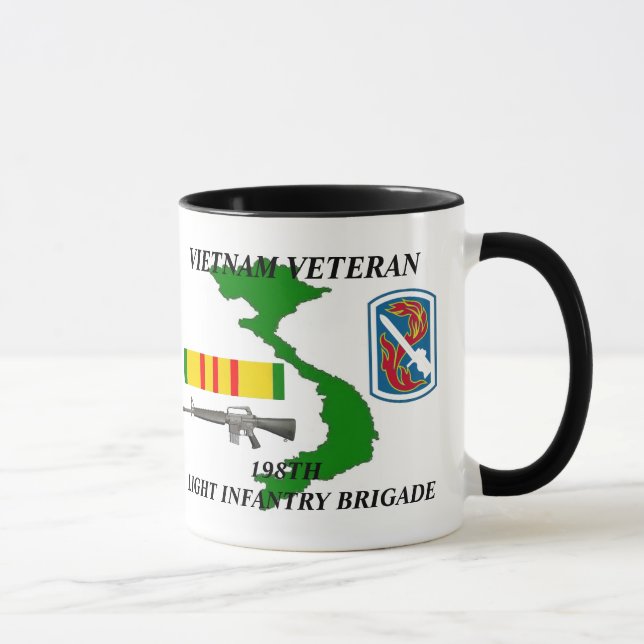 Tasse 198th Vétéran du Vietnam de Division d'infanterie (Droite)
