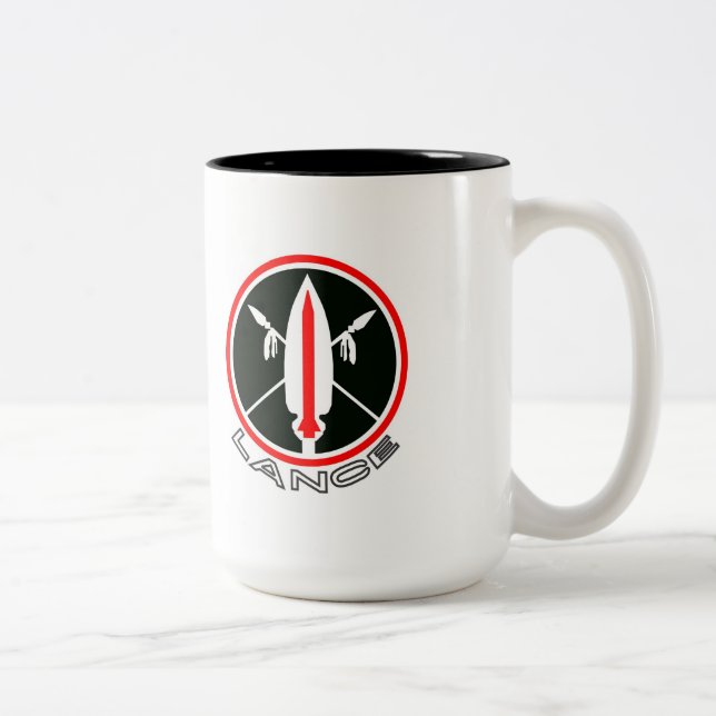 Tasse 2018 de la Réunion de missile de lance (Droit)