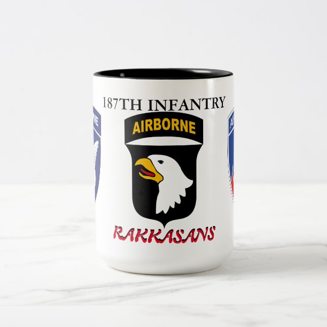 TASSE 2 COULEURS 187E RAKASANS D'INFANTERIE  (Centre)