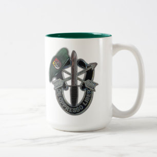 Tasse 2 Couleurs 3ème Vétérinaires de vétérans de bérets vert
