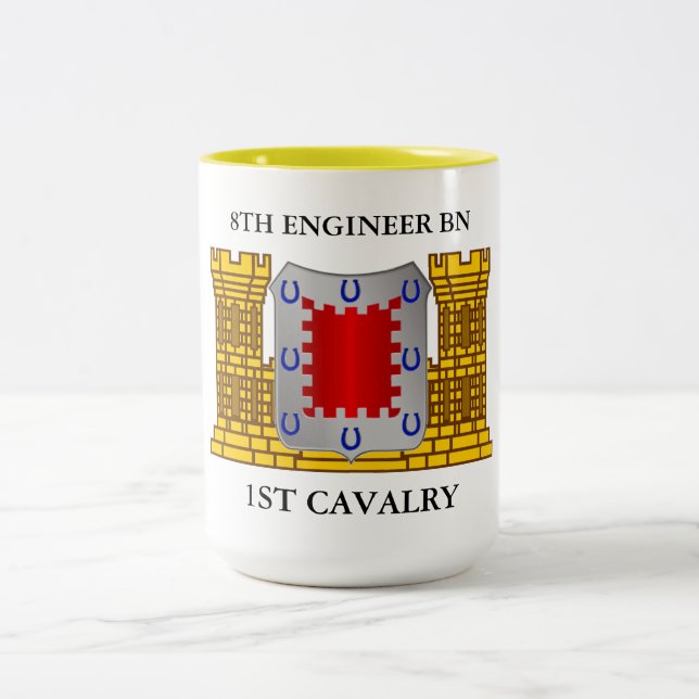 TASSE 2 COULEURS 8E BATAILLE D'INGÉNIEURS 1ÈRE CAVALRY  (Centre)