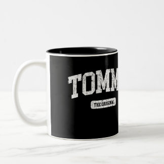 Tasse 2 Couleurs Anniversaire de la Fierté de prénom Tommy