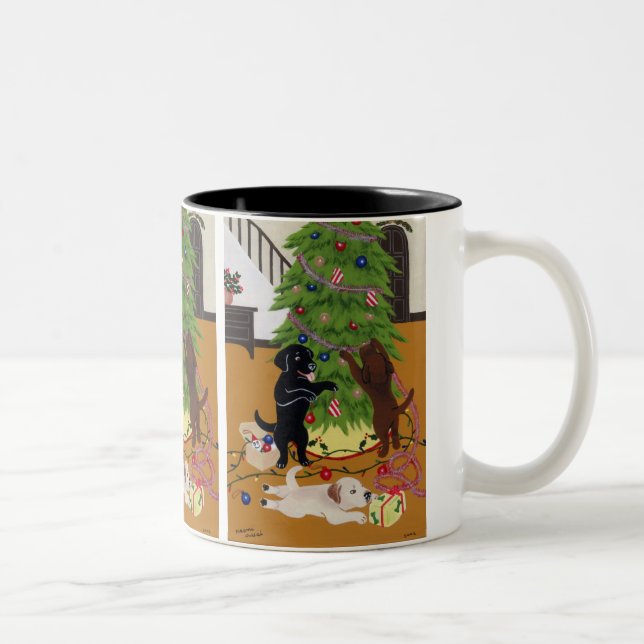Tasse 2 Couleurs Arbre de Noël de labrador retriever (Droit)