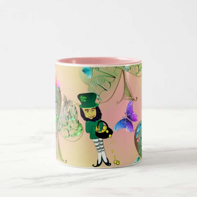 Tasse 2 Couleurs "Ayez une joyeuse St. Patrick" Leprechaun Shamrock (Centre)