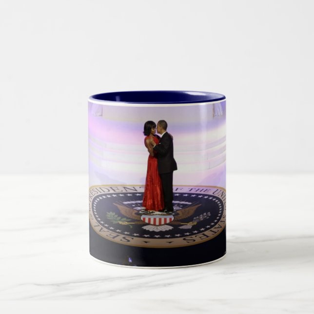 Tasse 2 Couleurs Barack et Michelle Obama (Centre)