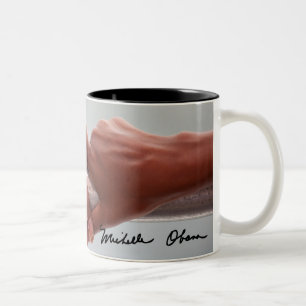 Tasse 2 Couleurs Barack & Michele Les mains d'Obama
