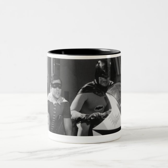 Tasse 2 Couleurs Batman et Robin en Batcycle (Centre)