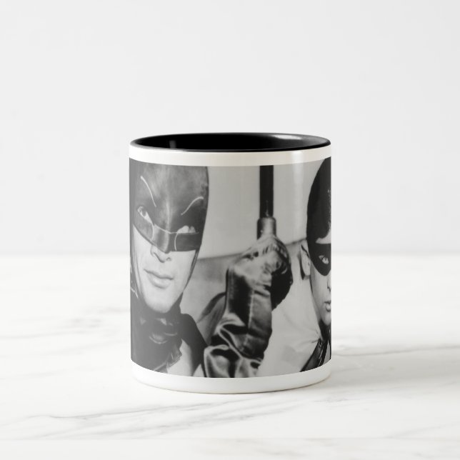 Tasse 2 Couleurs Batman et Robin In Batmobile (Centre)