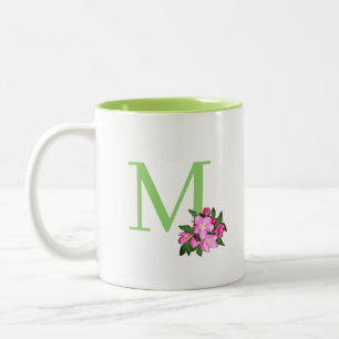Tasse 2 Couleurs Beau monogramme vert avec fleurs de pommier