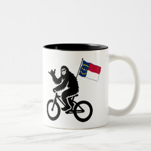 Tasse 2 Couleurs Bigfoot Cyclisme Drapeau de Caroline du Nord