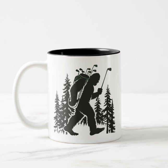 Tasse 2 Couleurs Bigfoot Golfer Tree Funny Sasquatch Golfing Golf (Gauche)