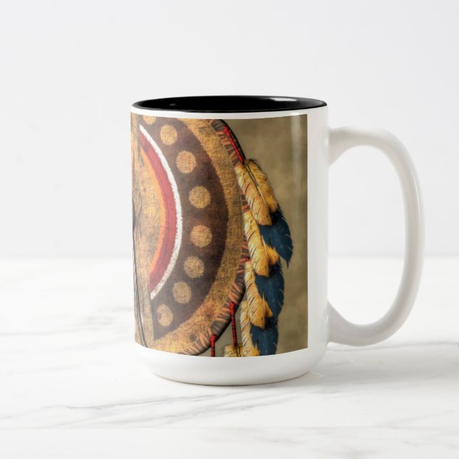 Tasse 2 Couleurs Bouclier de Natif américain (Droit)