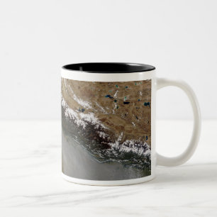 Tasse 2 Couleurs Brouillard le long des monts Himalaya